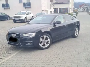 Vând Audi A5 Sportback 2.0 TDI   136 CP   An 2012   Preț: 11.500   - imagine 3 Vând Audi A5 Sportback 2.0 TDI   136 CP   An 2012   Preț: 11.500   - imagine 3