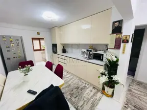 LIPOVEI - PARTER INALT - 3 camere - 2 bai - balcon - centrala proprie - clima - BOXA