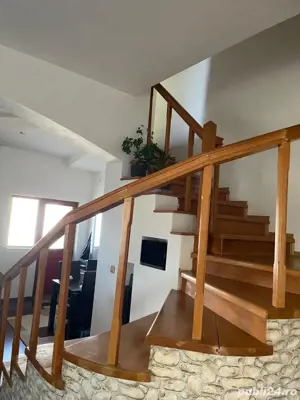 Vând 2 case (duplex) in Pitesti si 1875 mp teren - imagine 2