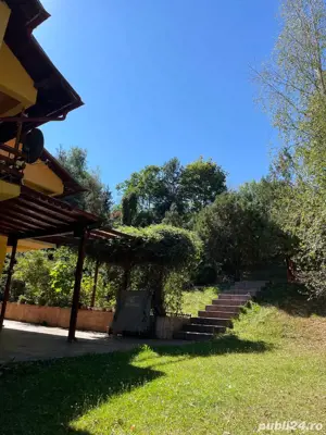 Vând 2 case (duplex) in Pitesti si 1875 mp teren - imagine 7