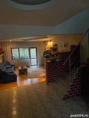 Vând casă în Pitești cu 625 mp teren