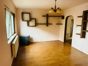 Vând apartament 2 camere, decomandat, confort 1, 53mp+9mp - imagine 3