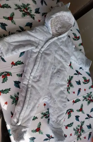 3 Salopete bebelusi 0 -3 luni , captusite , cu gluga, botosei si manusi pt iarna