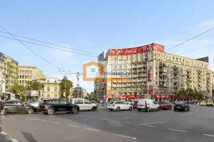 Pta Romana, Vedere spectaculoasa, Renovat total, inclusiv instalatii - imagine 9