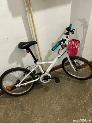 Bicicleta fetite B-Twin