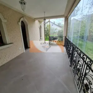 Casă individuală de lux în Gavana. Intimitate și confort rar întâlnit în oraș - imagine 5