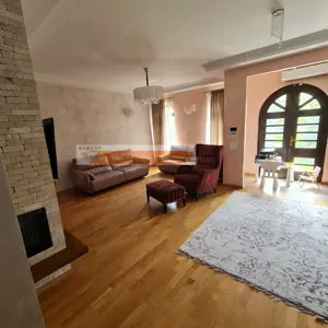 Casă individuală de lux în Gavana. Intimitate și confort rar întâlnit în oraș - imagine 11