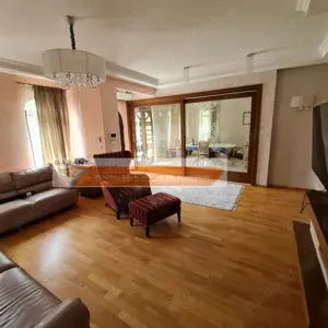 Casă individuală de lux în Gavana. Intimitate și confort rar întâlnit în oraș - imagine 10