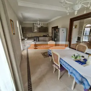 Casă individuală de lux în Gavana. Intimitate și confort rar întâlnit în oraș - imagine 18