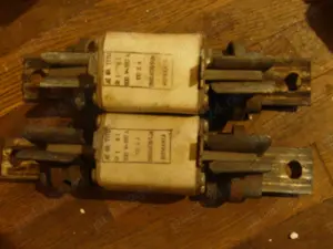 siguranta industriala 500V 160A protectie supra tensiune curent + holder 