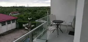 Inchiriez apartament cu două camere în blocul White Tower. Prima închiriere 2500 lei.  - imagine 7