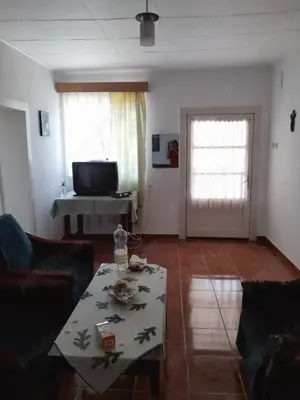 Vând casă în Sebiș Arad, cu 4 camere, bucătărie, baie.  - imagine 6