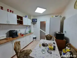 Apartament 3 camere de vânzare