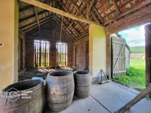 Casa  cu 3 corpuri de cladire, sat Lalasint - imagine 16