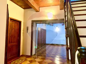 Pensiune cu 13 camere de vânzare in Bulz - imagine 18