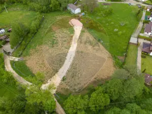 Teren de vânzare cu potențial turistic–Predeluț,comuna Bran - imagine 4