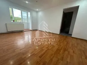 Apartament cu 2 camere, semidecomandat, etajul 2, centrala proprie