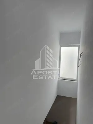 Duplex  modern despartit prin camera tehnica - imagine 3