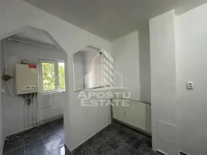 Apartament cu 2 camere, semidecomandat, etajul 2, centrala proprie - imagine 4