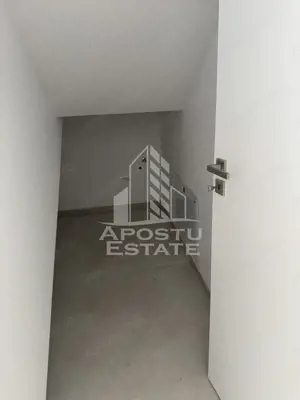 Duplex  modern despartit prin camera tehnica - imagine 14