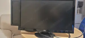 2 Monitoare Fujitsu diagonala 70cm 