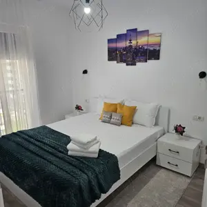 Închiriez apartament în regim hotelier
