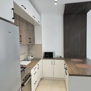 Închiriez apartament în regim hotelier  - imagine 2