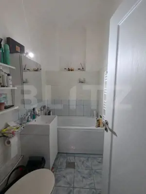 Casa de vanzare, cu curte comuna, 2 camere, 54 mp, zona Clujana - imagine 8