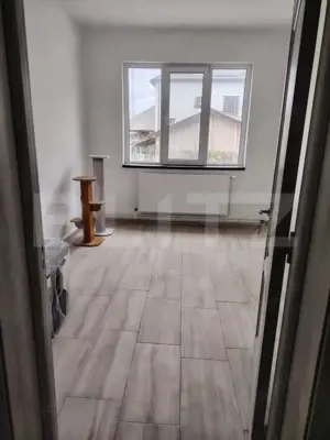 Casa de vanzare, cu 6 camere, 288 mp, zona Voinesti - imagine 11