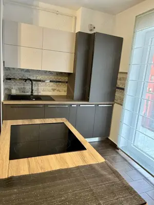 Inchiriez ap 3 camere bloc nou Tractoru langa Coresi cu parcare si boxa - imagine 9