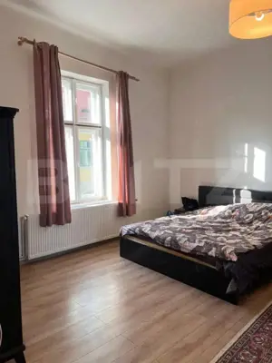 Apartament de vanzare, cu 3 camere, 98 mp, zona Centrul Istoric - imagine 2