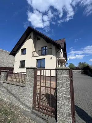 Casa individuala cu 5 camere, 450mp teren, Satu Mare