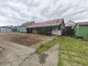 2 Case + 1600 mp Teren, zona centrala Balinesti, Siret - imagine 6