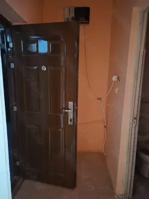 Garsoniera de vânzare 