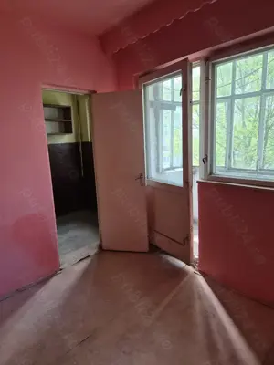 Garsoniera de vânzare  - imagine 2