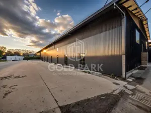 Hala in curs de renovare-Calea Baciului-Suprafete intre 300-800 mp