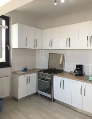 Apartament 2 camere mobilat, vedere la mare, in prima linie + loc de parcare, de vanzare Mamaia Nord - imagine 5