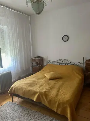 De vanzare casa in zona Blascovici, strada linistita, 6 camere, piscina - imagine 2