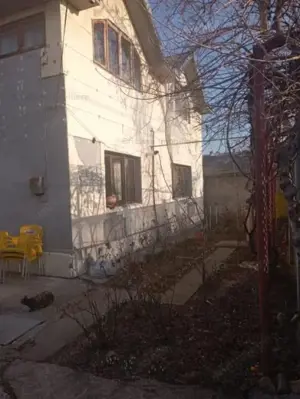 Casa Mare 312mp construiti, 5 camere- Radu Negru- Buzaului teren 500mp