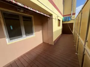 Apartament 3 camere in vila si garaj, etaj 2 3, Delfinariu   Faleza Nord - imagine 8