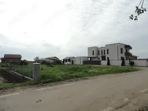 Loc de casa 490 mp, cu utilitati, situat pe colt in loc. Bodrogu Nou (com. Zadareni) - imagine 4