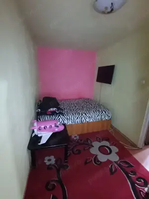 Apartament parter cu balcon - imagine 4