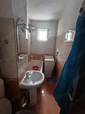 Apartament parter cu balcon - imagine 7