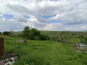 Teren de vânzare in Dobreni