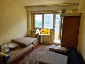 Apartament 4 Camere, Etaj 3, Decomandat, Zona Parc Cetate - imagine 2