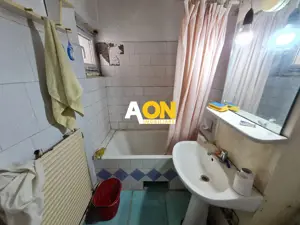 Apartament 4 Camere, Etaj 3, Decomandat, Zona Parc Cetate - imagine 7