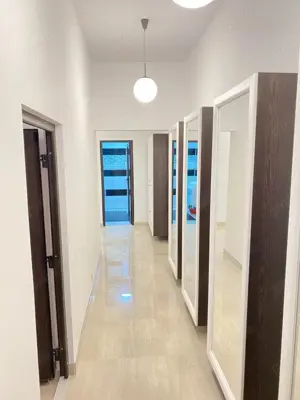 Apartament 3 camere, zona ULTRACENTRAL, etaj 1 - imagine 6