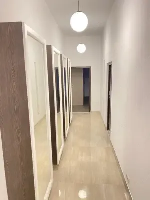 Apartament 3 camere, zona ULTRACENTRAL, etaj 1 - imagine 7