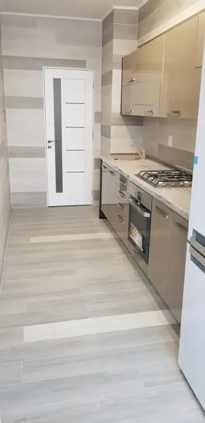 inchiriez apartament  ultracentral Oradea pe termen lung - imagine 4