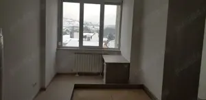 inchiriez apartament  ultracentral Oradea pe termen lung - imagine 7